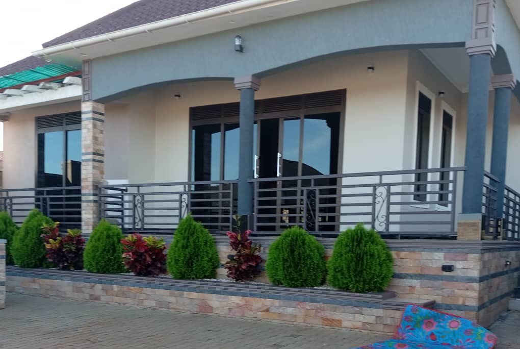Residential Home for Sale in Kawuku, Bwerenga – Entebbe Road