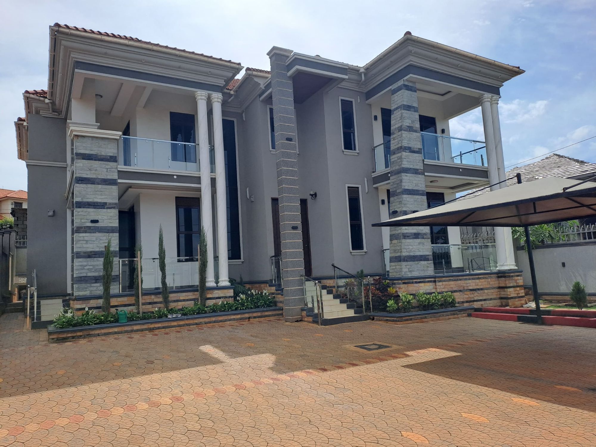 Residential House for Sale in Kira Nsasa - Uganda 🇺🇬