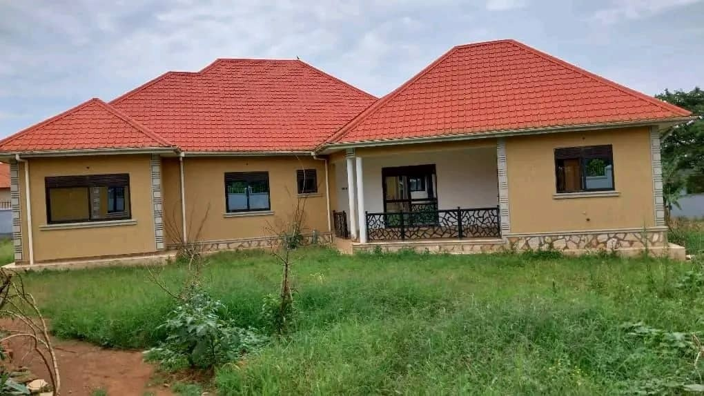 4-Bedroom House for Sale in Kira Kijabijo, Uganda