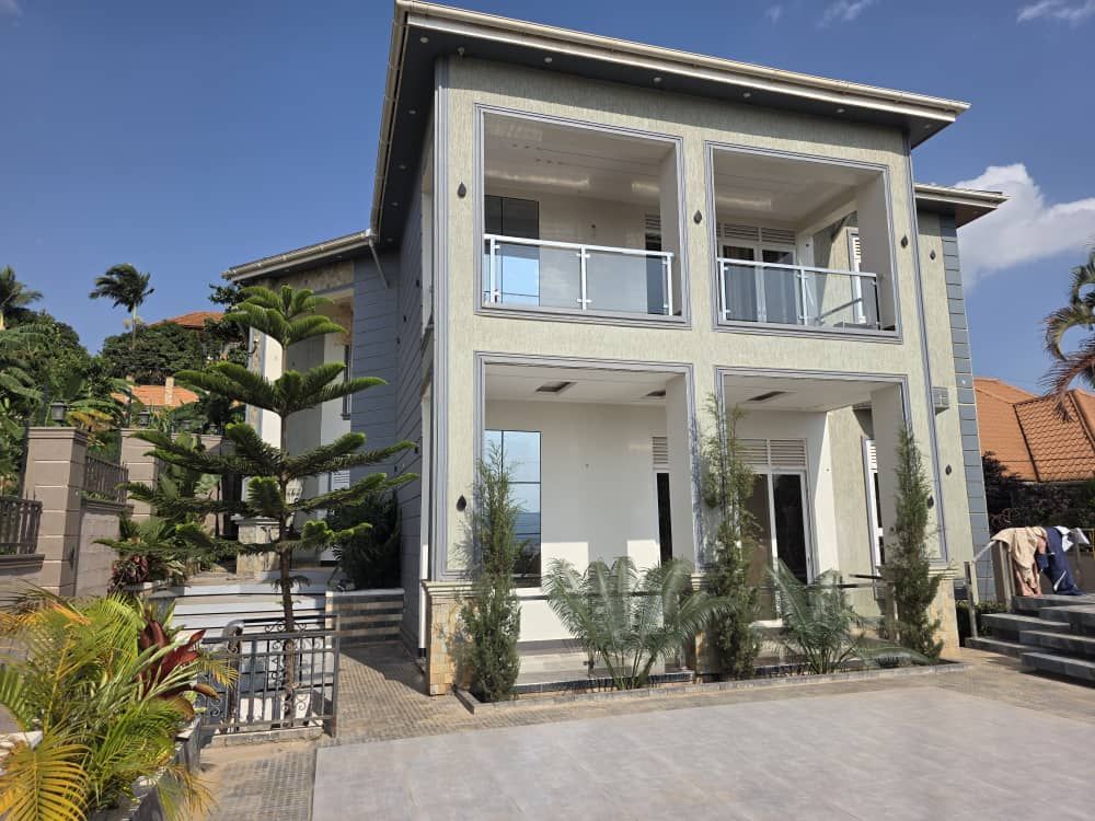 Residential House for Sale in Seguku, Entebbe Road, Uganda