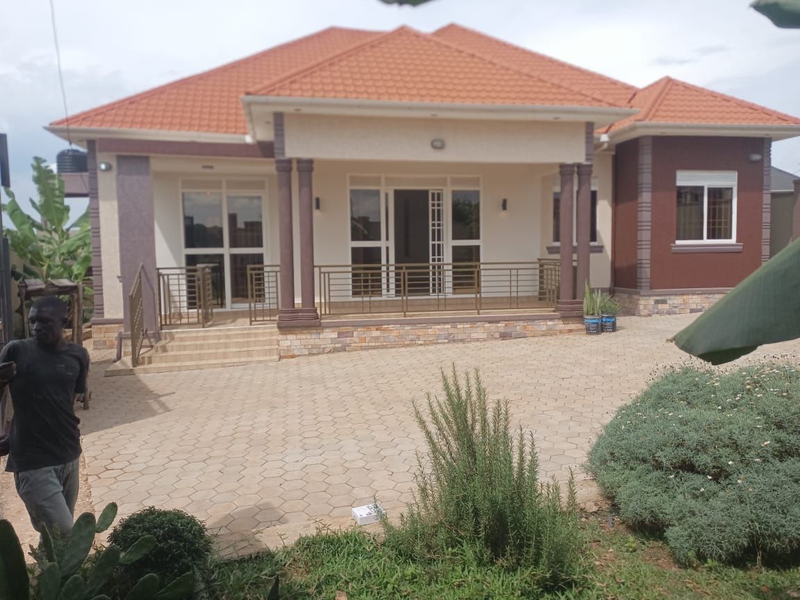 4-Bedroom House for Sale in Kira Nakwero, Uganda