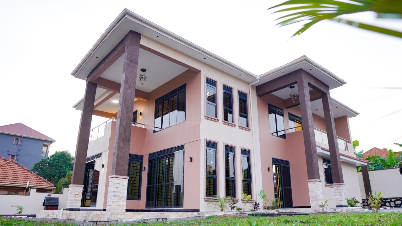 6-Bedroom House for Sale in Kisaasi Kulambiro, Kampala