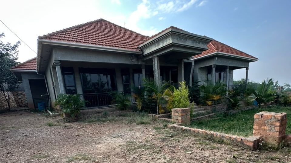 House for Sale in Gayaza Kiwenda, Uganda